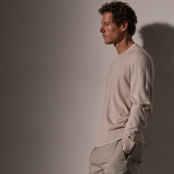 Ultrafine Cashmere Tipped Crew in Balsa/Ivory | James Perse Los Angeles