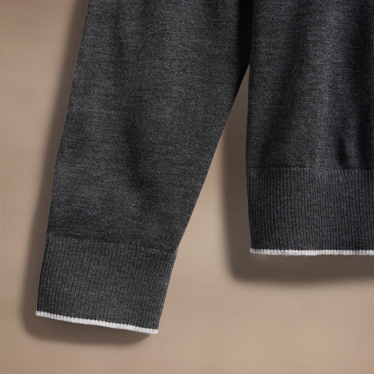 Ultra Fine Cashmere Tpd Crew Neck in Coal/Light Heather Grey | James Perse Los Angeles