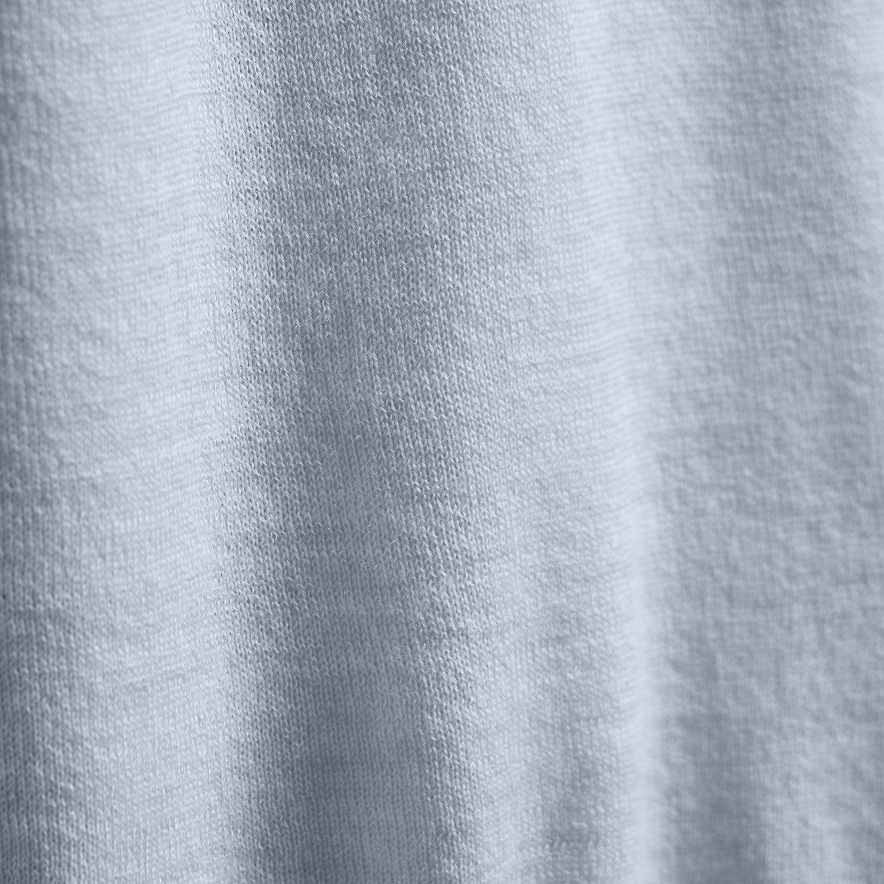 Ultra Fine Cashmere Tpd Crew Neck in Grey Sky/Coal | James Perse Los Angeles