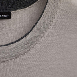 Ultrafine Cashmere Tipped Crew in Fog/Charcoal | James Perse Los Angeles