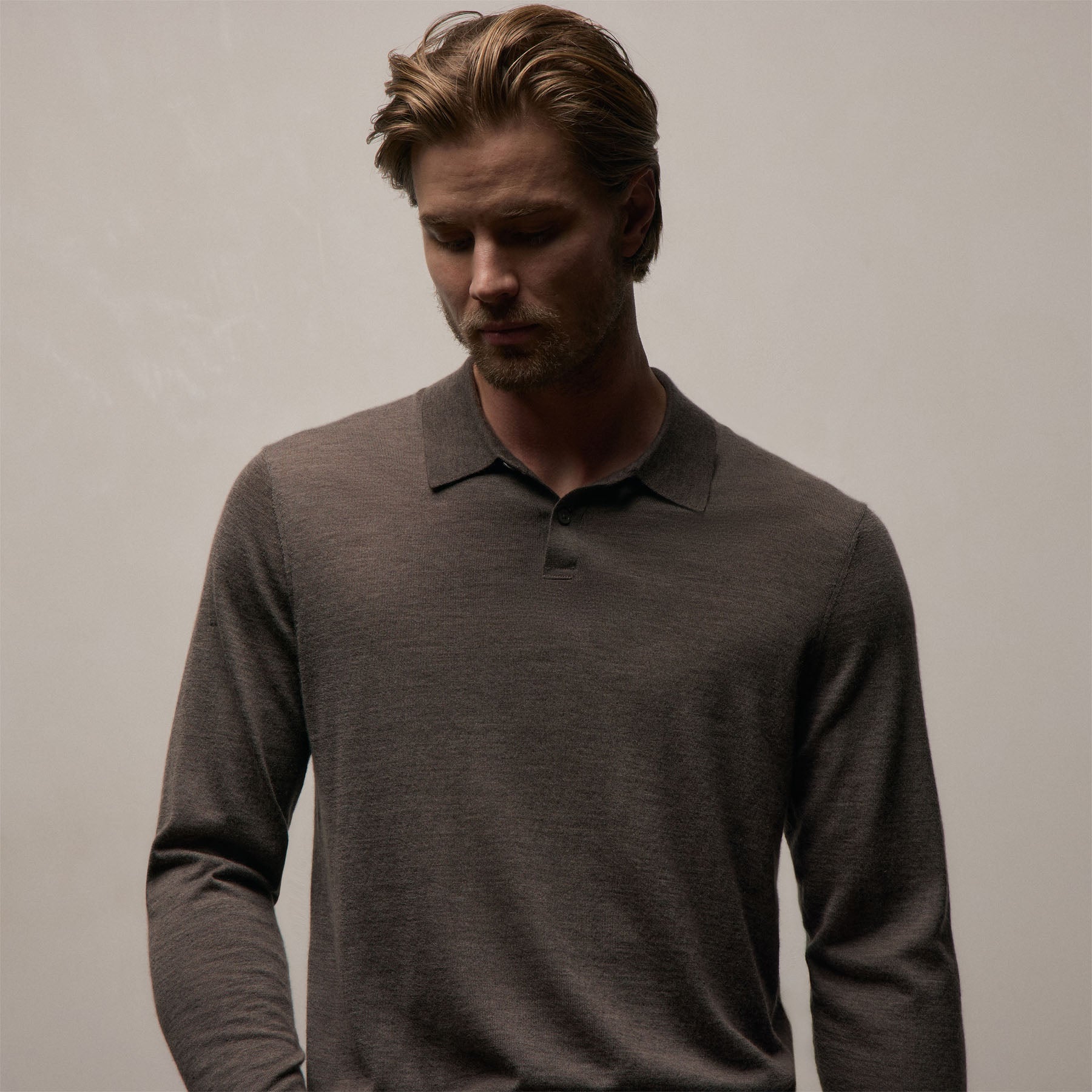 Feather Cashmere Long Sleeve Polo in Dusty Brown | James Perse Los Angeles