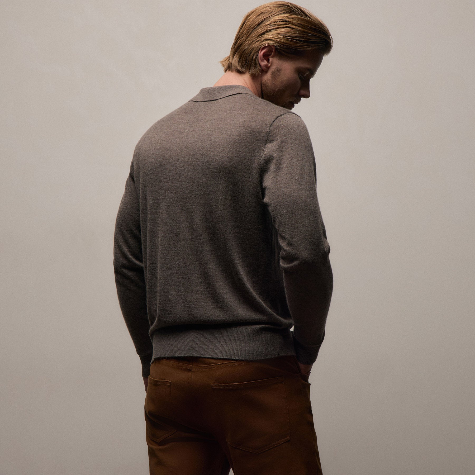 Feather Cashmere Long Sleeve Polo in Dusty Brown | James Perse Los Angeles