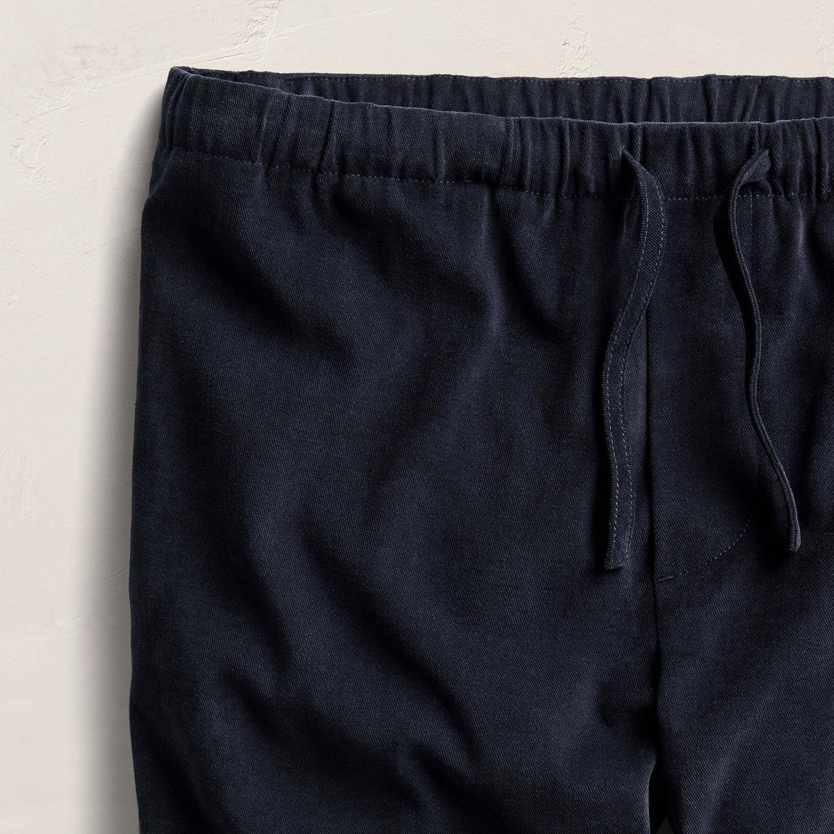 Ultra Soft Stretch Twl Trouser in Classic Navy | James Perse Los Angeles