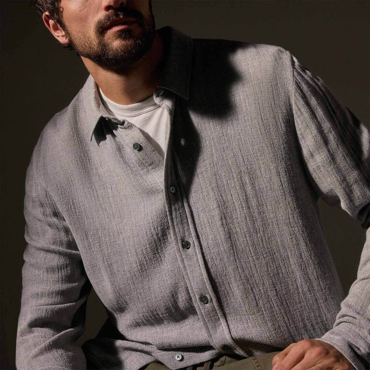 Solid Viscose Wool Shirting in Heather Grey | James Perse Los Angeles