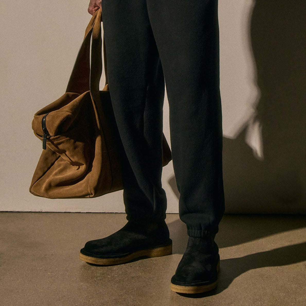 Men's Suede Chelsea Boot In Black | James Perse Los Angeles