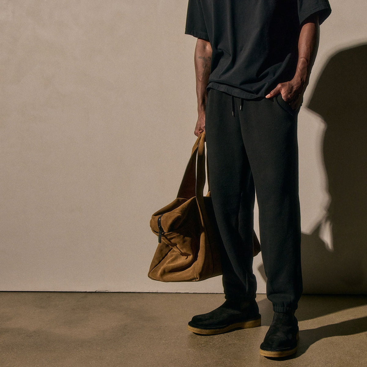 Cozy Sweatpant in Black | James Perse Los Angeles