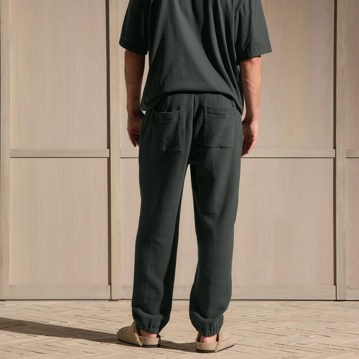 Cozy Sweatpant in Fern | James Perse Los Angeles
