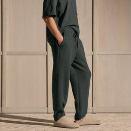 Cozy Sweatpant in Fern | James Perse Los Angeles