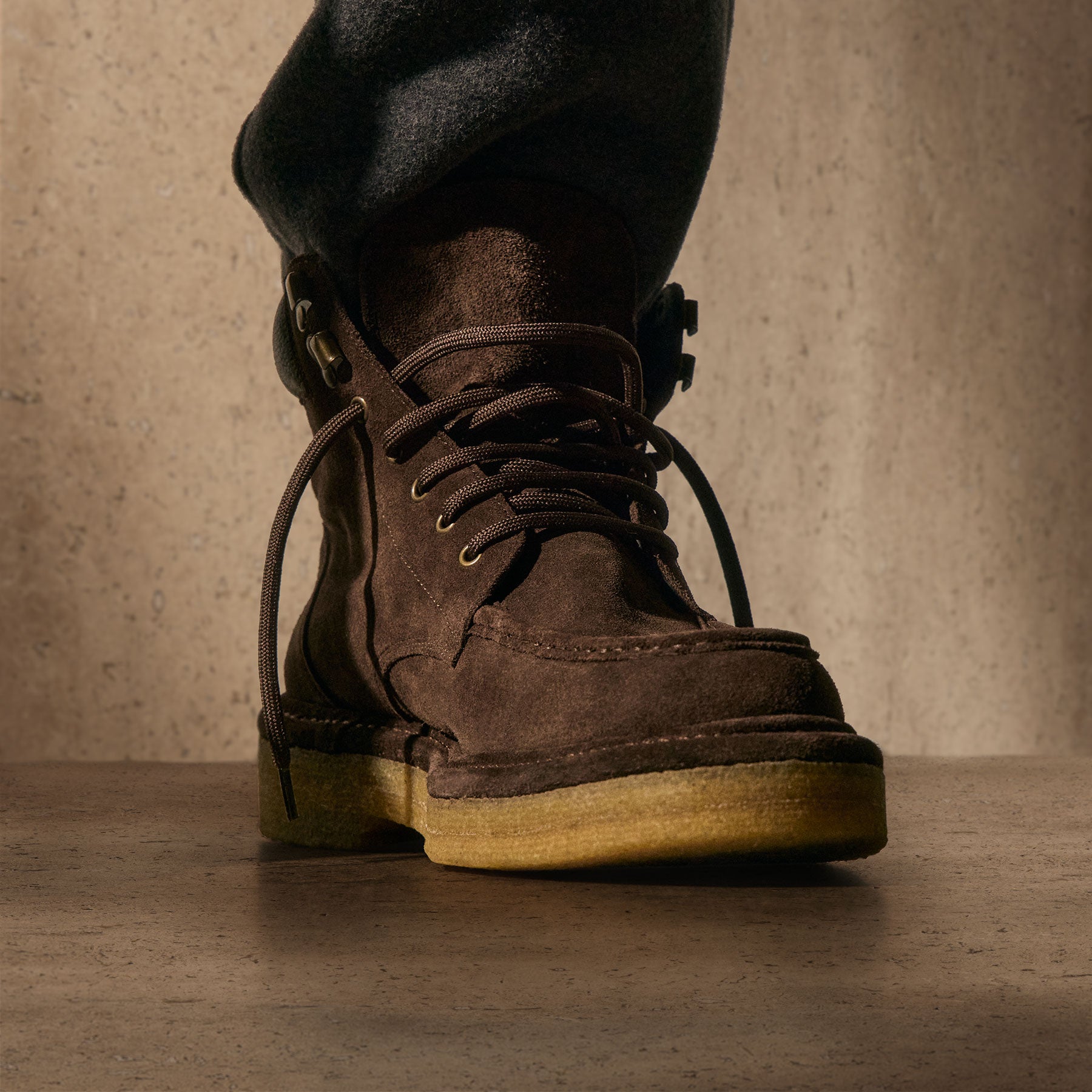 Men's Suede Work Boot - Cafe | James Perse Los Angeles