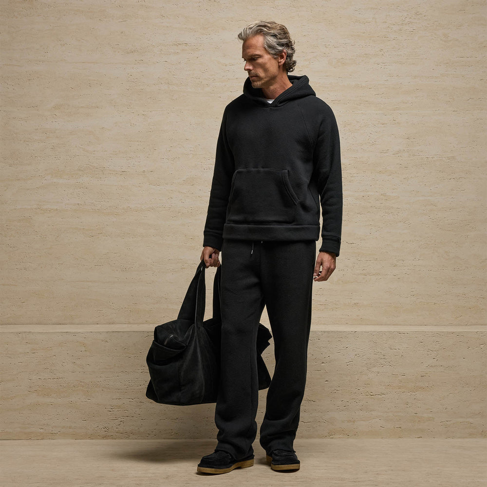 Cozy Fleece Relaxed Straight Leg Sweatpant in Black | James Perse Los Angeles