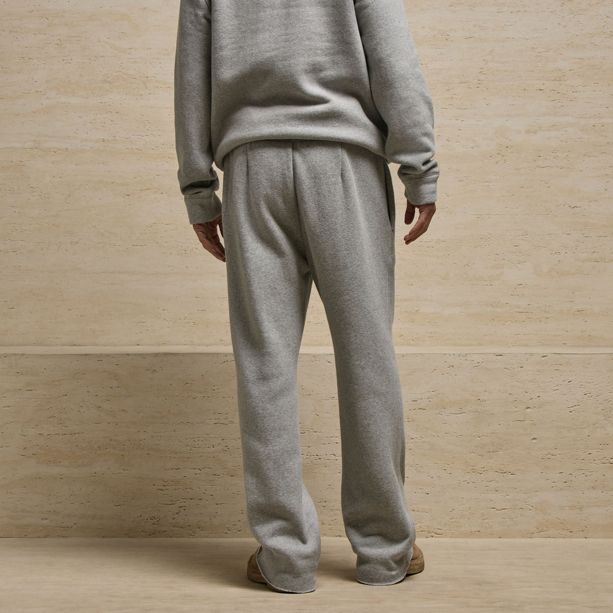 Cozy Fleece Relaxed Straight Leg Sweatpant - Heather Grey