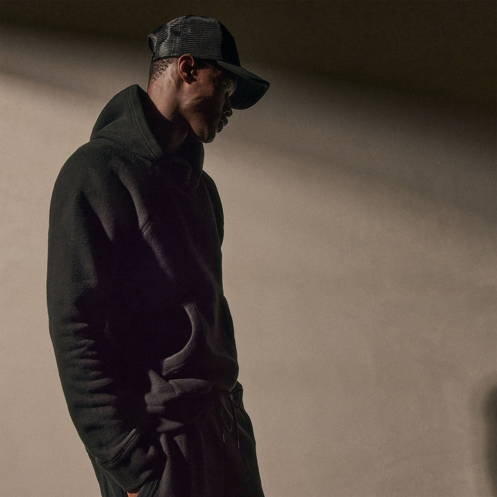 Cozy Hooded Sweatshirt in Black | James Perse Los Angeles