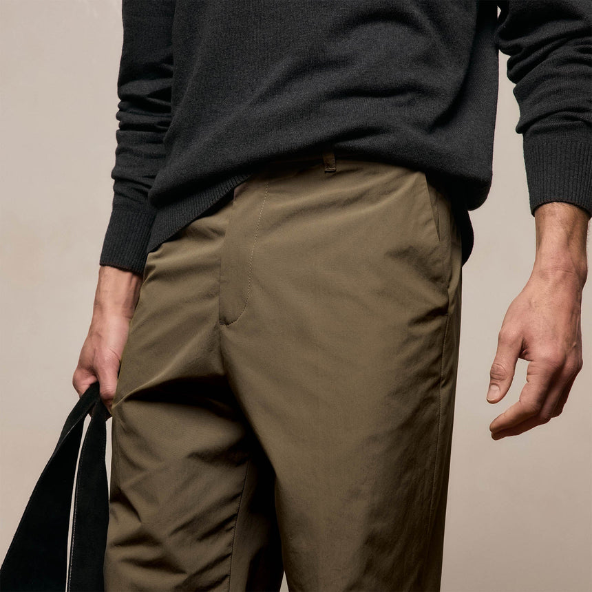Italian Heavy Poplin Clean Front Trouser in Light Olive | James Perse Los Angeles