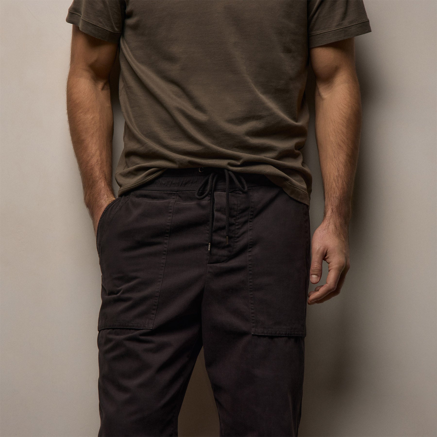 Cotton Cashmere Utility Pant in Black | James Perse Los Angeles