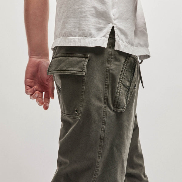 Cotton Terry Flight Pant in Dark Olive Pigment | James Perse Los Angeles