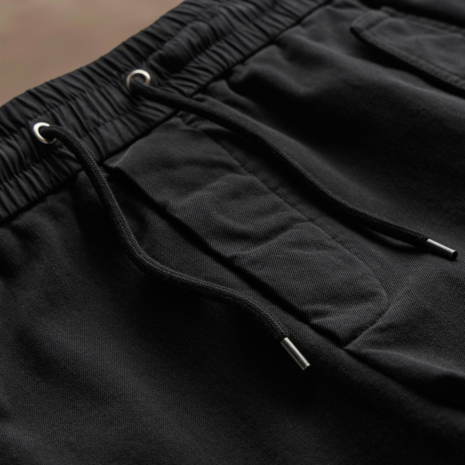 Woven Cotton Terry Cargo Short in Black | James Perse Los Angeles