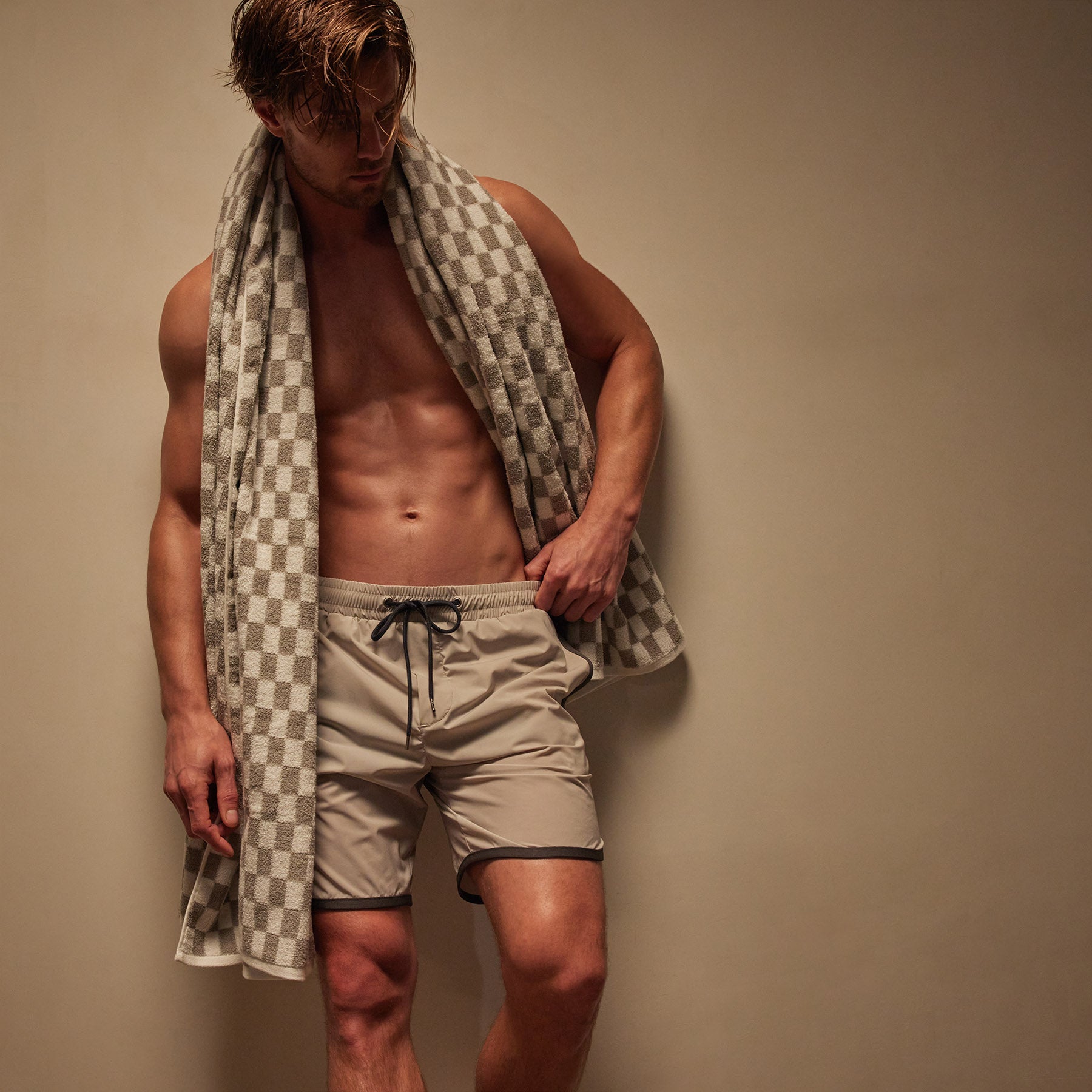 Checkered Beach Towel in White/Steel Grey