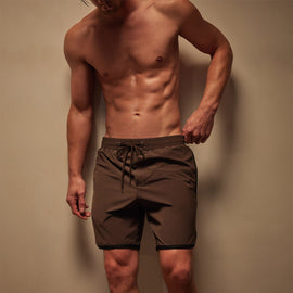 Curved Hem Board Short in Porcupine/Black | James Perse Los Angeles