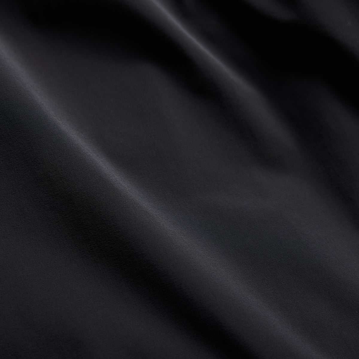 Split Hem Boardshort in Black | James Perse Los Angeles