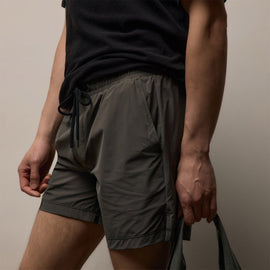 Split Hem Boardshort in Granite | James Perse Los Angeles