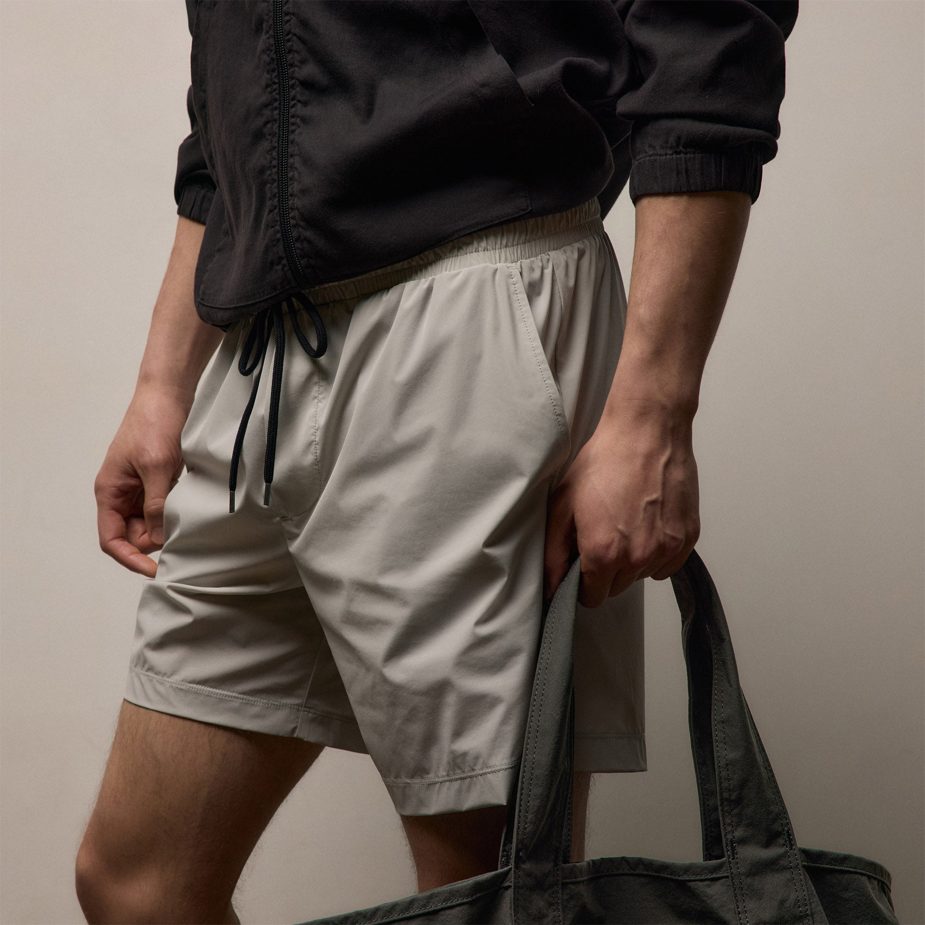 Split Hem Boardshort in Salt | James Perse Los Angeles