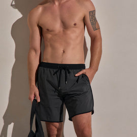 Retro Boardshort in Carbon/Black | James Perse Los Angeles