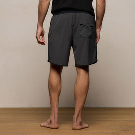 Retro Boardshort in Carbon/Black | James Perse Los Angeles