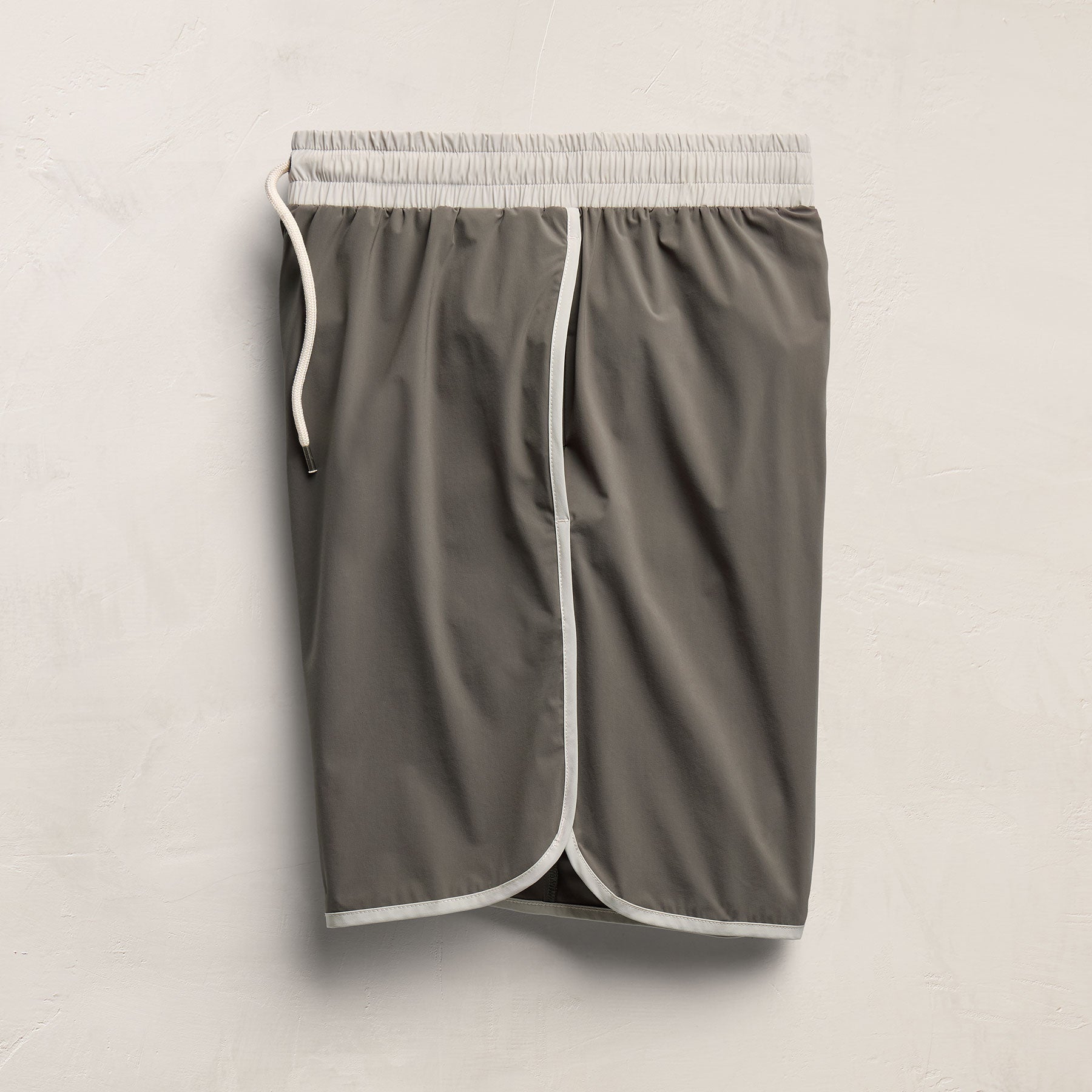 Retro Boardshort in Granite/Salt | James Perse Los Angeles