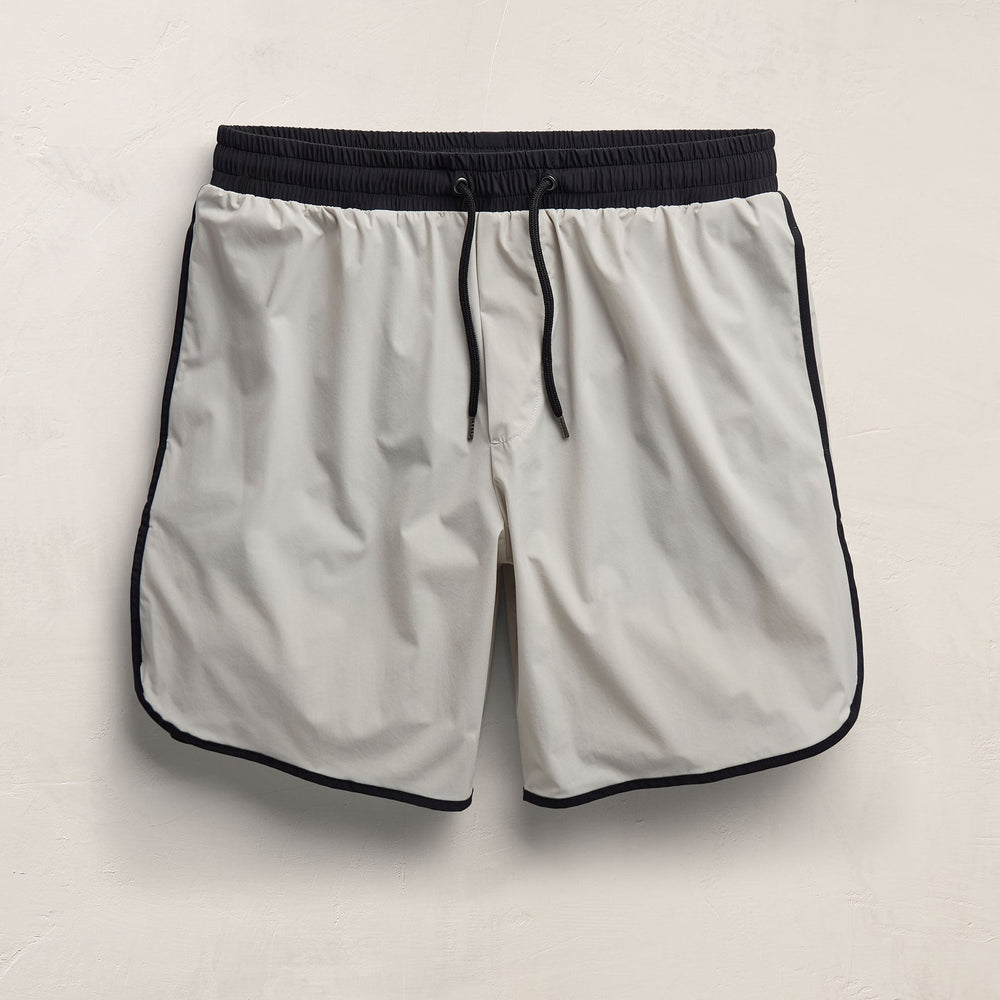 Retro Boardshort in Salt/Black | James Perse Los Angeles
