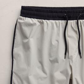 Retro Boardshort in Salt/Black | James Perse Los Angeles