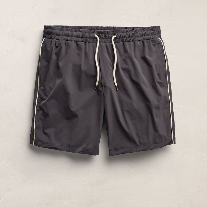 Contrast Piped Boardshort in Carbon/Ivory | James Perse Los Angeles