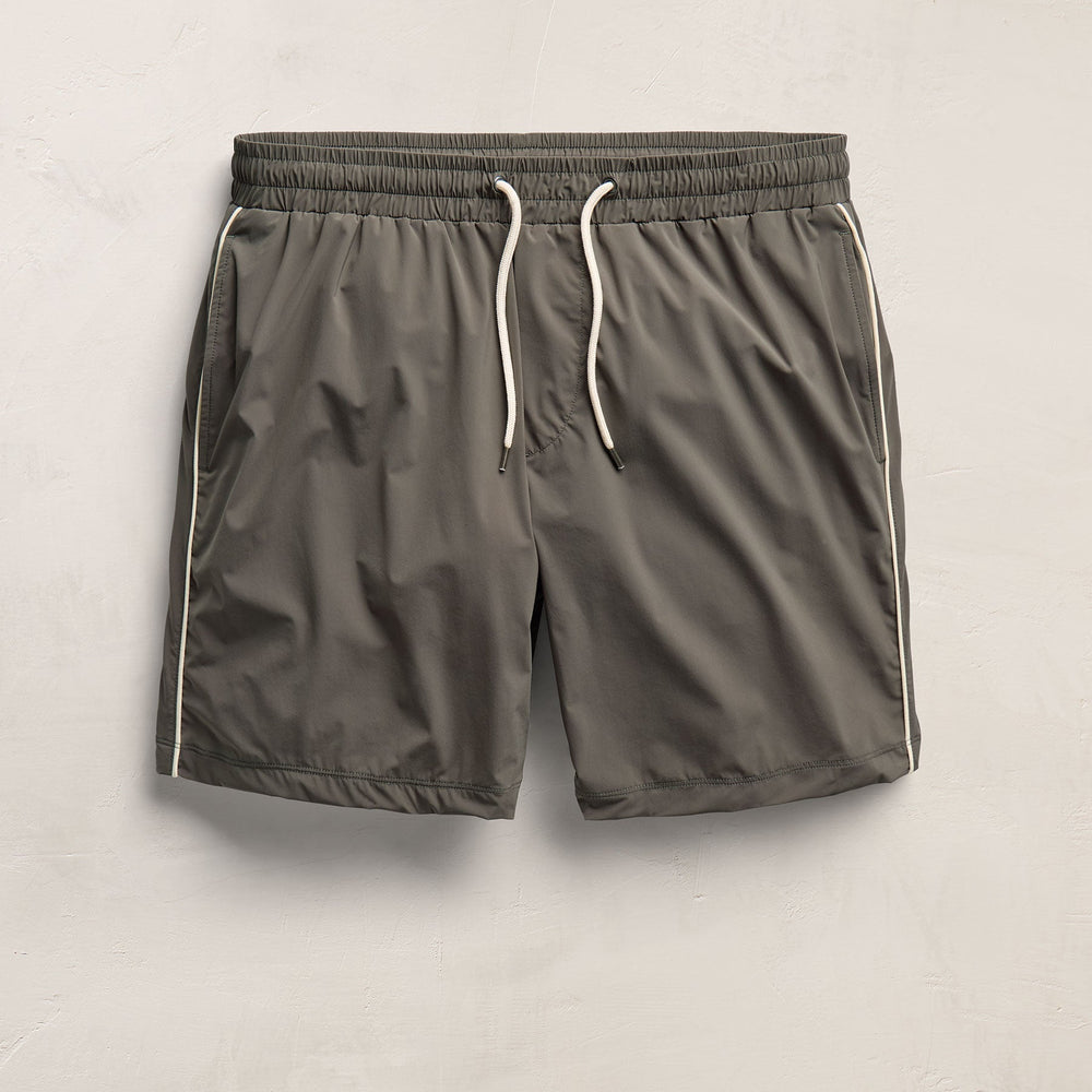 Contrast Piped Boardshort in Granite/Ivory | James Perse Los Angeles