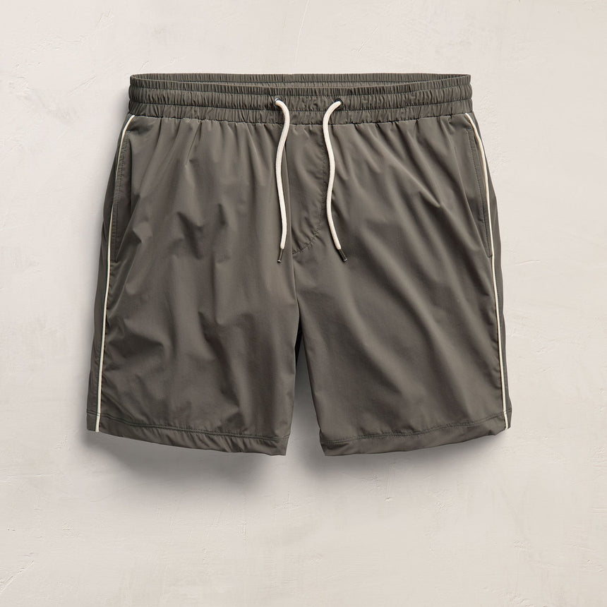 Contrast Piped Boardshort in Granite/Ivory | James Perse Los Angeles