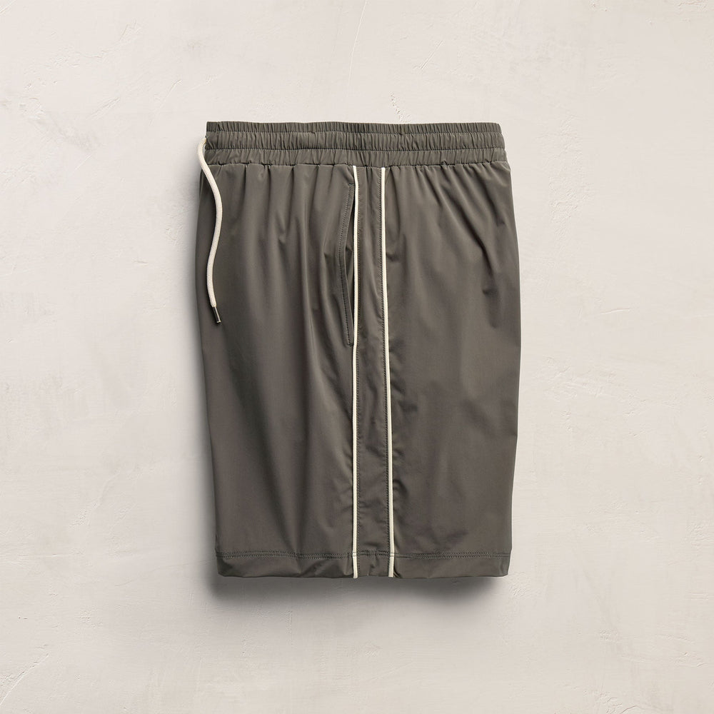 Contrast Piped Boardshort in Granite/Ivory | James Perse Los Angeles