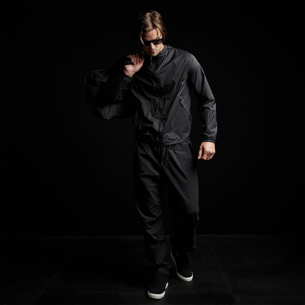Lightweight Hooded Windbreaker in Black | James Perse Los Angeles