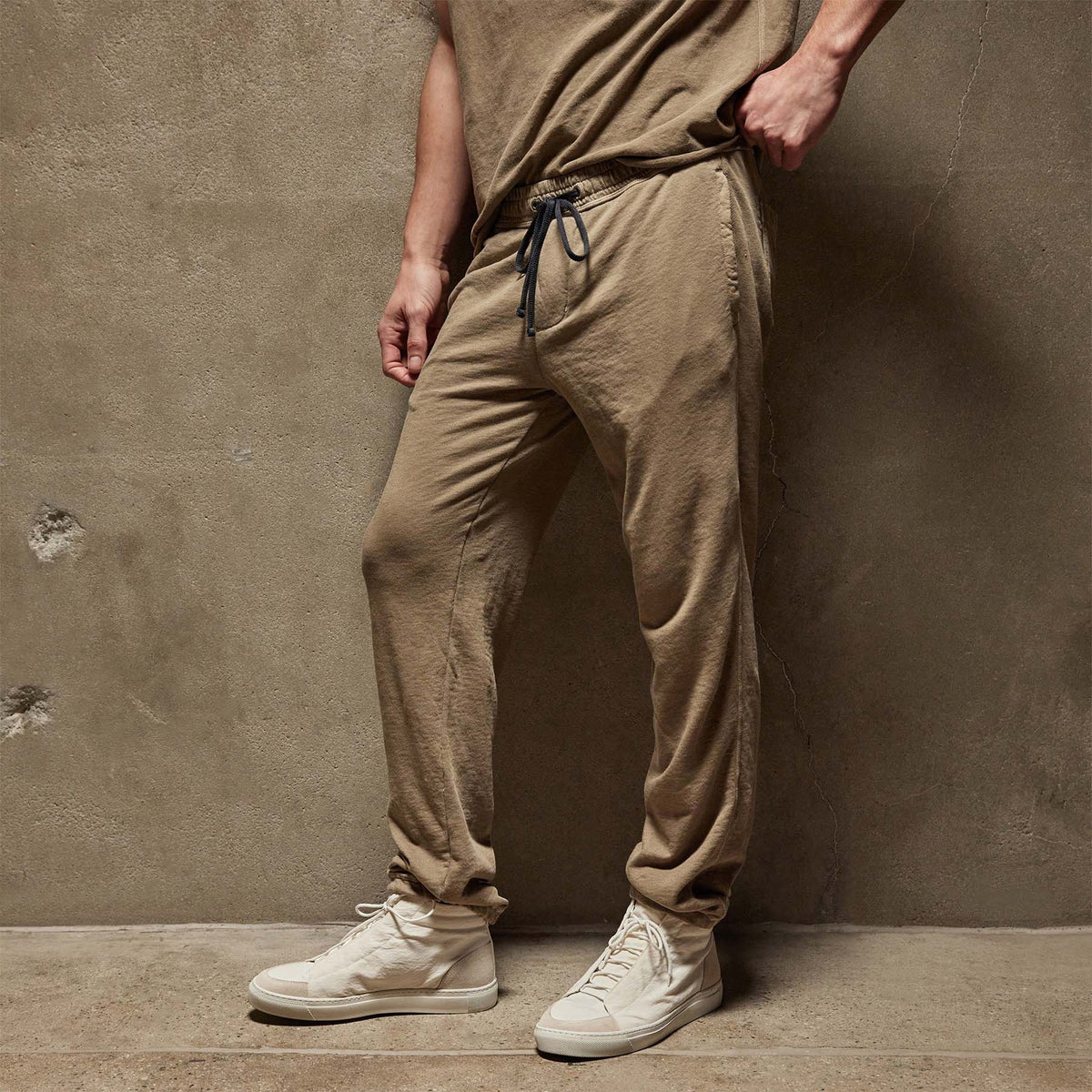 Vintage French Terry Sweatpant in Cashew Pigment | James Perse Los Angeles