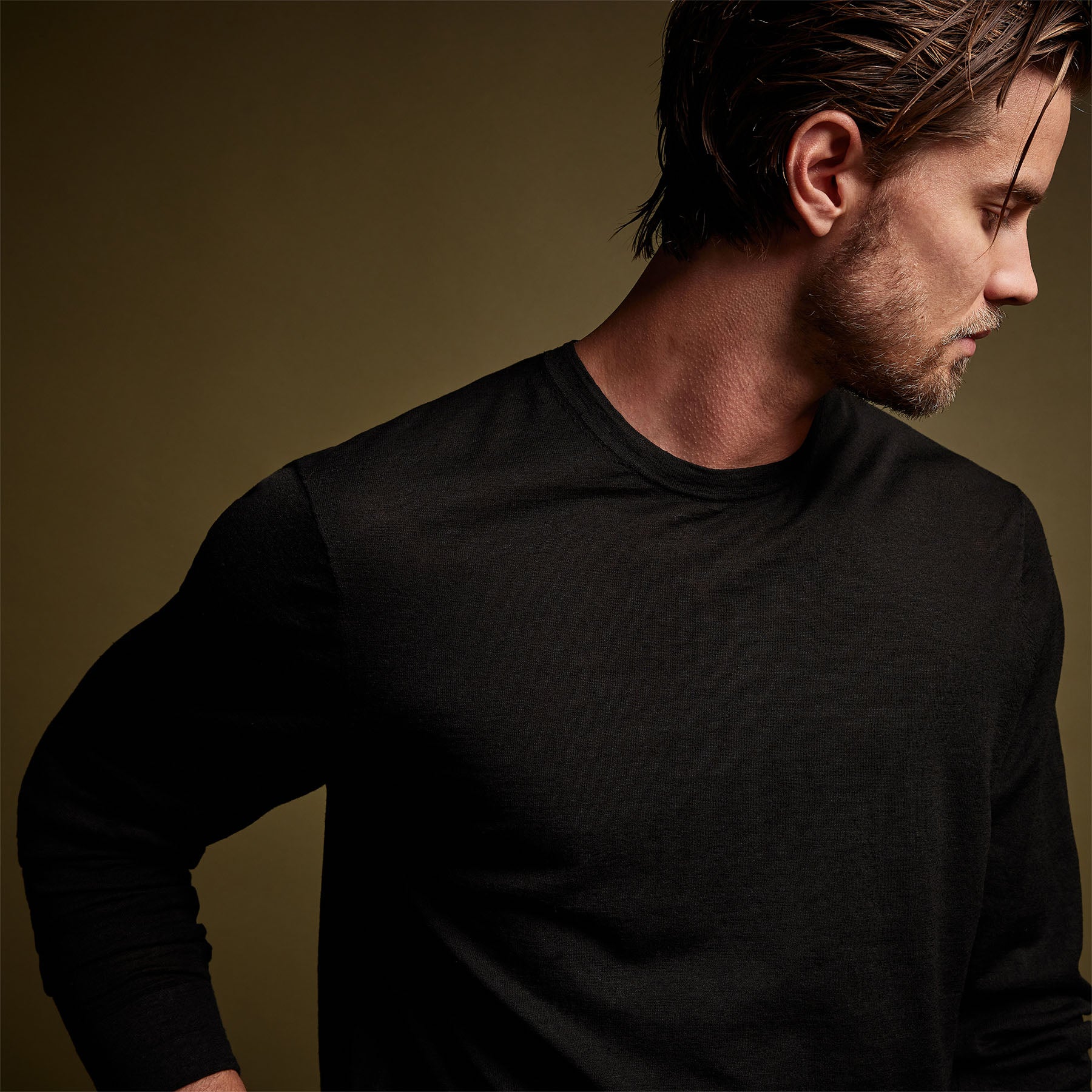 Linen Blend Long Sleeve Contrast Crew in Black/White | James Perse Los Angeles