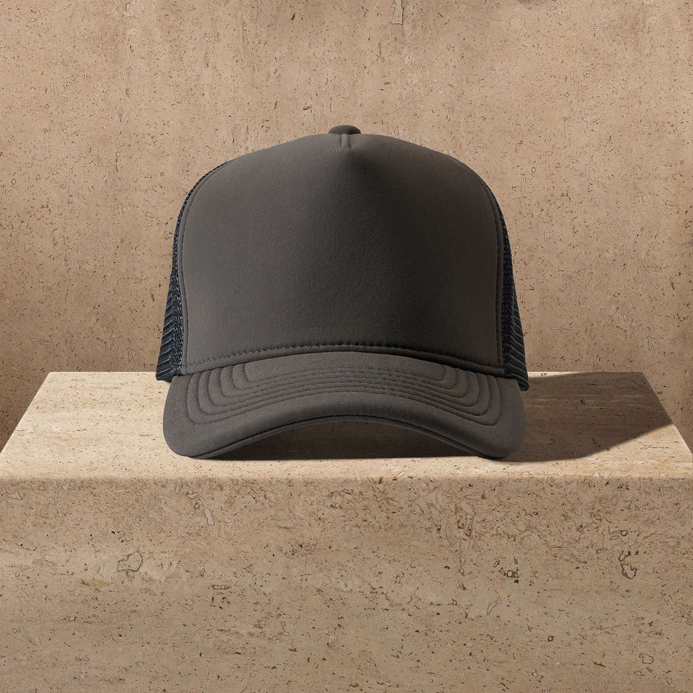 Scuba Trucker Hat in Carbon Grey | James Perse Los Angeles