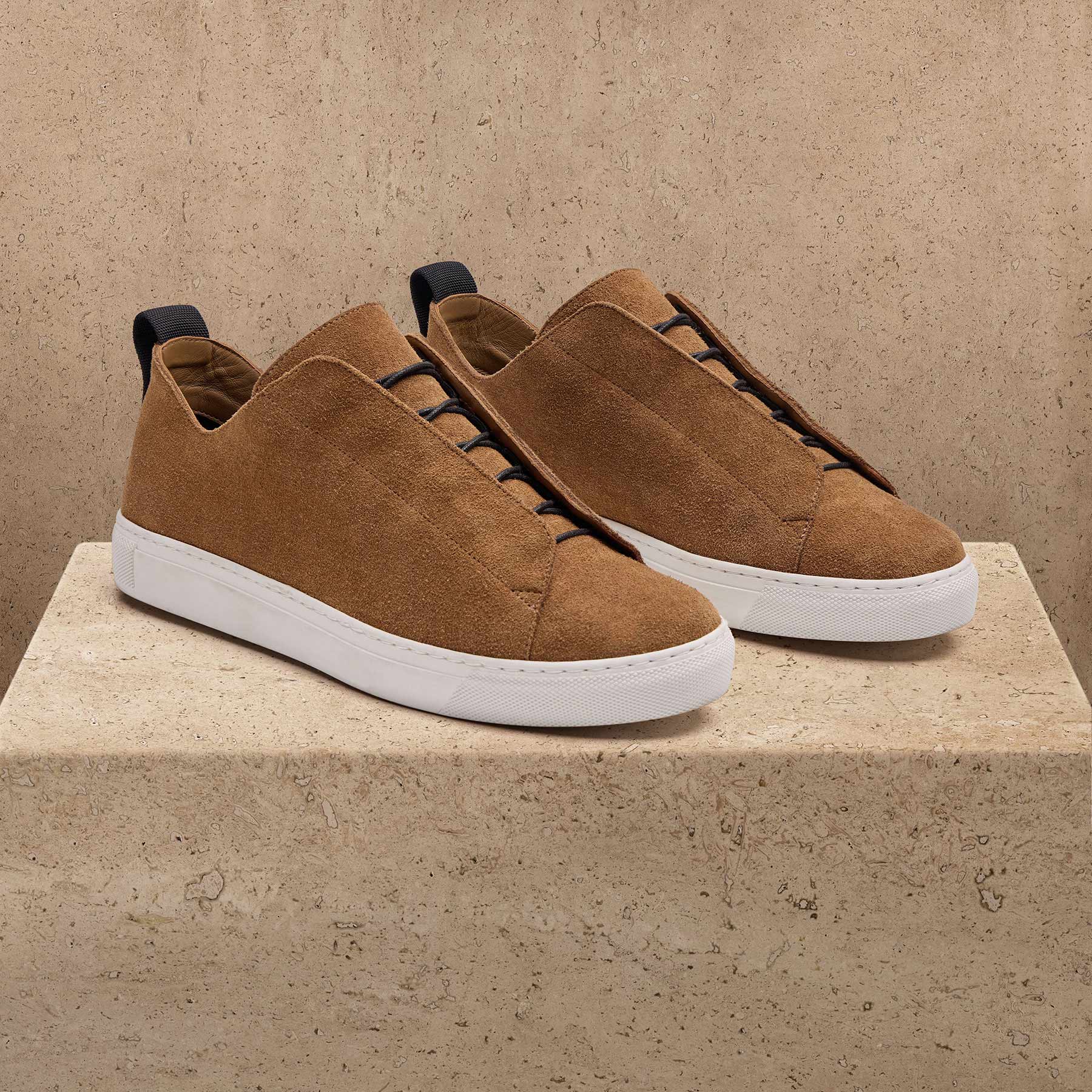 Men's Suede Solstice Sneaker in Chestnut | James Perse Los Angeles