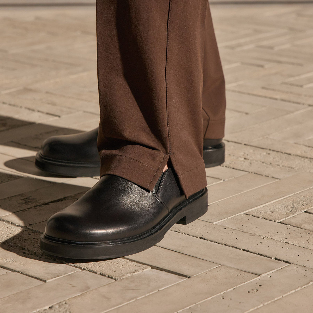 Men's Calf Leather Loafer in Black | James Perse Los Angeles