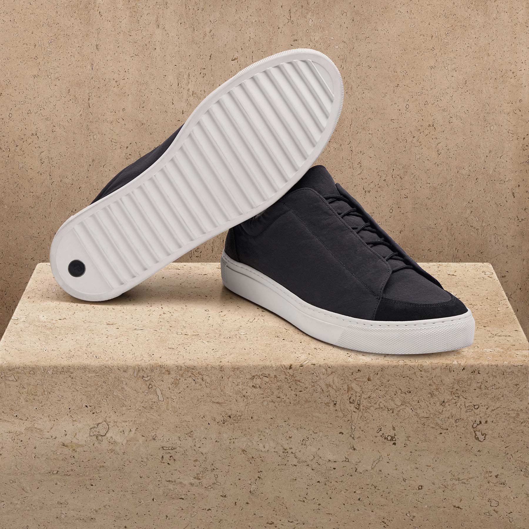 Men's Solstice Skate Low Top Sneaker in Black/Black | James Perse Los Angeles