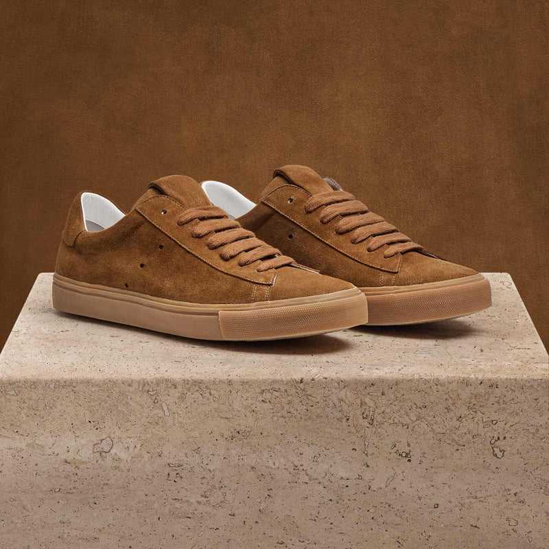 Men's Suede Retro Sneaker in Tabacco | James Perse Los Angeles