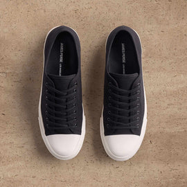 Men's Cotton Canvas Low Top Sneaker in Black | James Perse Los Angeles