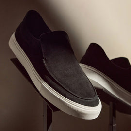 Coastal Suede Slip On in Black | James Perse Los Angeles