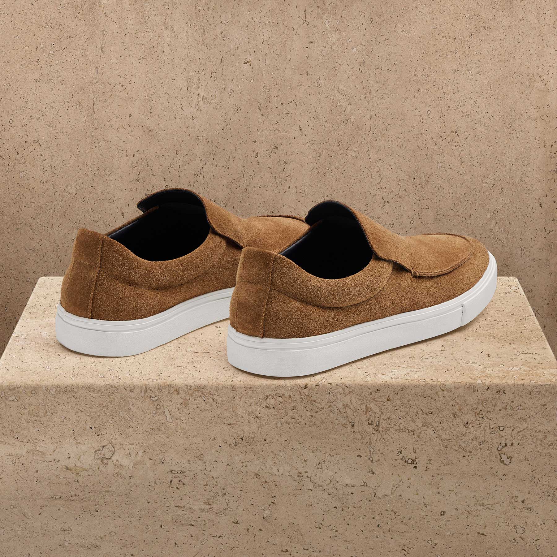 Men's Coastal Suede Slip On in Chestnut | James Perse Los Angeles