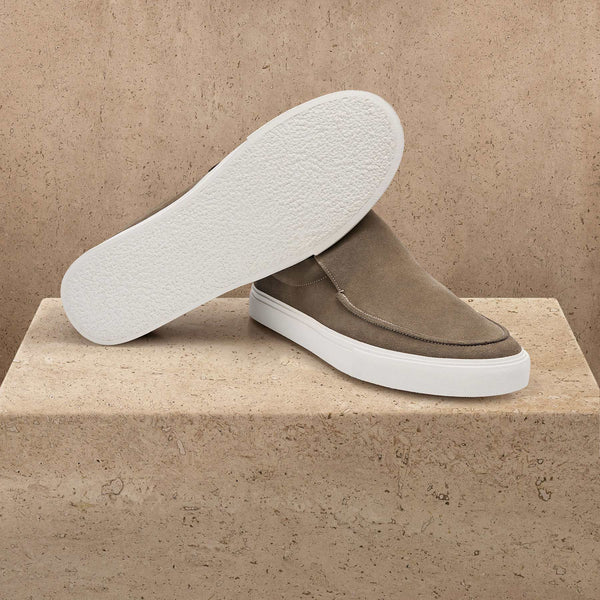 Men's Coastal Suede Slip On in Cement | James Perse Los Angeles