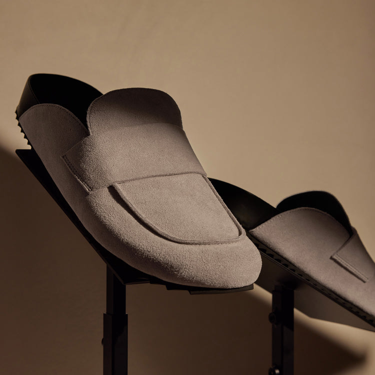 Men's Suede Slip On Loafer in Earth | James Perse Los Angeles