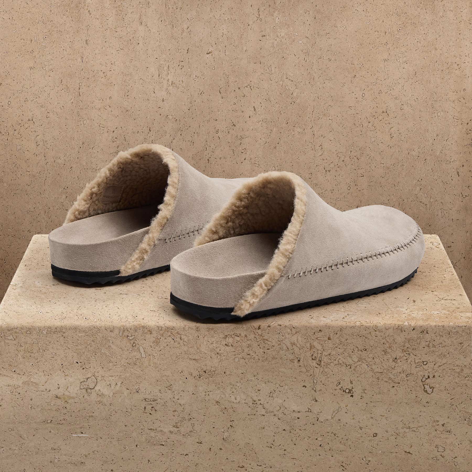 Men's Suede Shearling Clog in Earth | James Perse Los Angeles