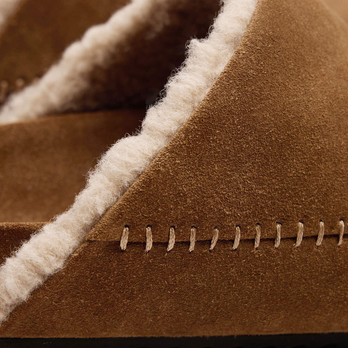 Men's Suede Shearling Clog in Tabacco | James Perse Los Angeles