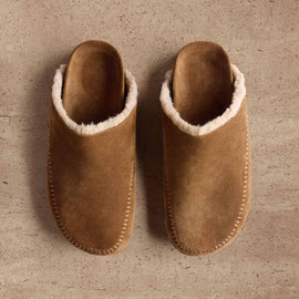 Men's Suede Shearling Clog in Tabacco | James Perse Los Angeles